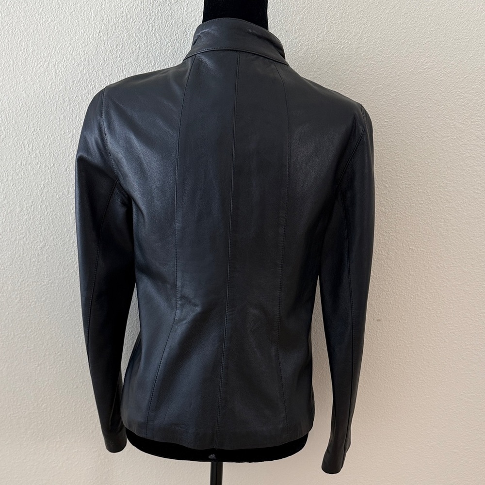Vera Pelle Women's Black Leather Jacket - Picture 3 of 11